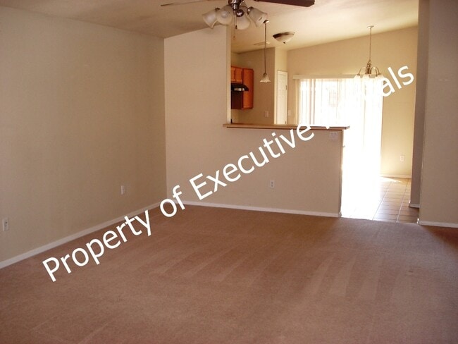 3974 Sombra Morada Rd in Las Cruces, NM - Foto de edificio - Building Photo