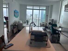 55 SE 6th St, Unit PH 4307 in Miami, FL - Building Photo - Building Photo