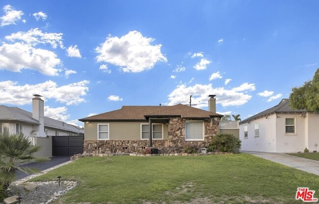 property at 6667 W 88th St