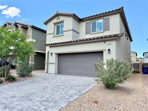 7848 Pink Opal Ave in Las Vegas, NV - Building Photo - Building Photo