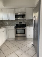 6959 Aberfeldy Ave N in St. Petersburg, FL - Foto de edificio - Building Photo