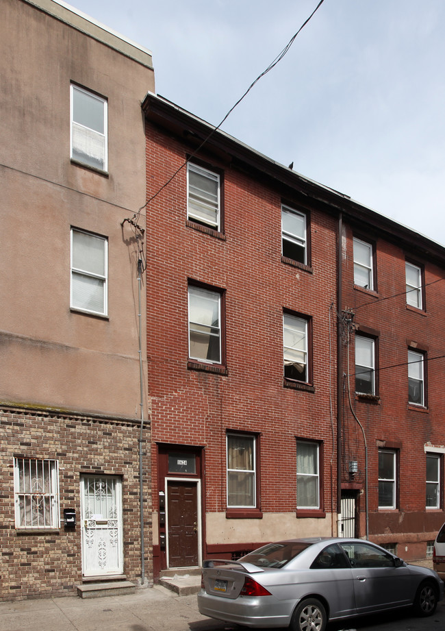 1624 S 5th St in Philadelphia, PA - Building Photo - Building Photo