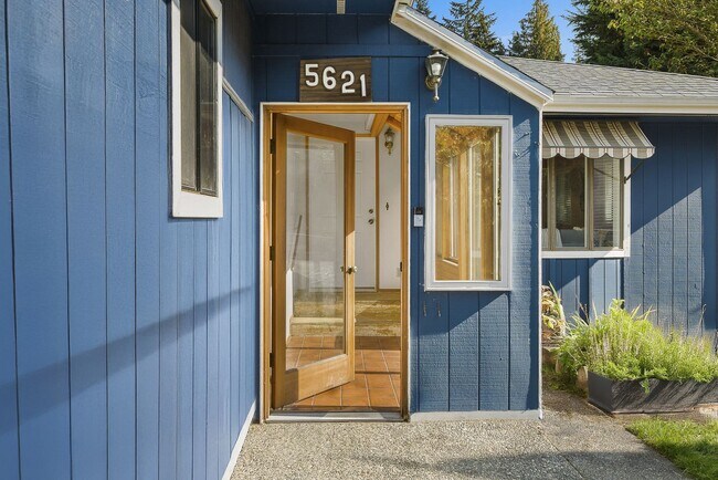 5621 126th St SE in Snohomish, WA - Building Photo - Building Photo