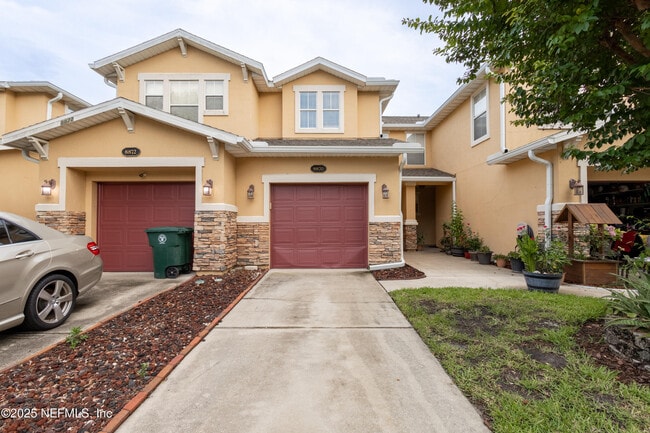 8870 Inlet Bluff Dr