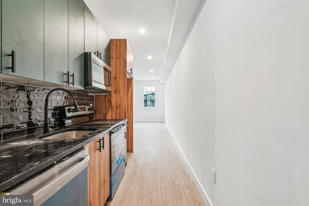 4165 Mantua Ave in Philadelphia, PA - Building Photo