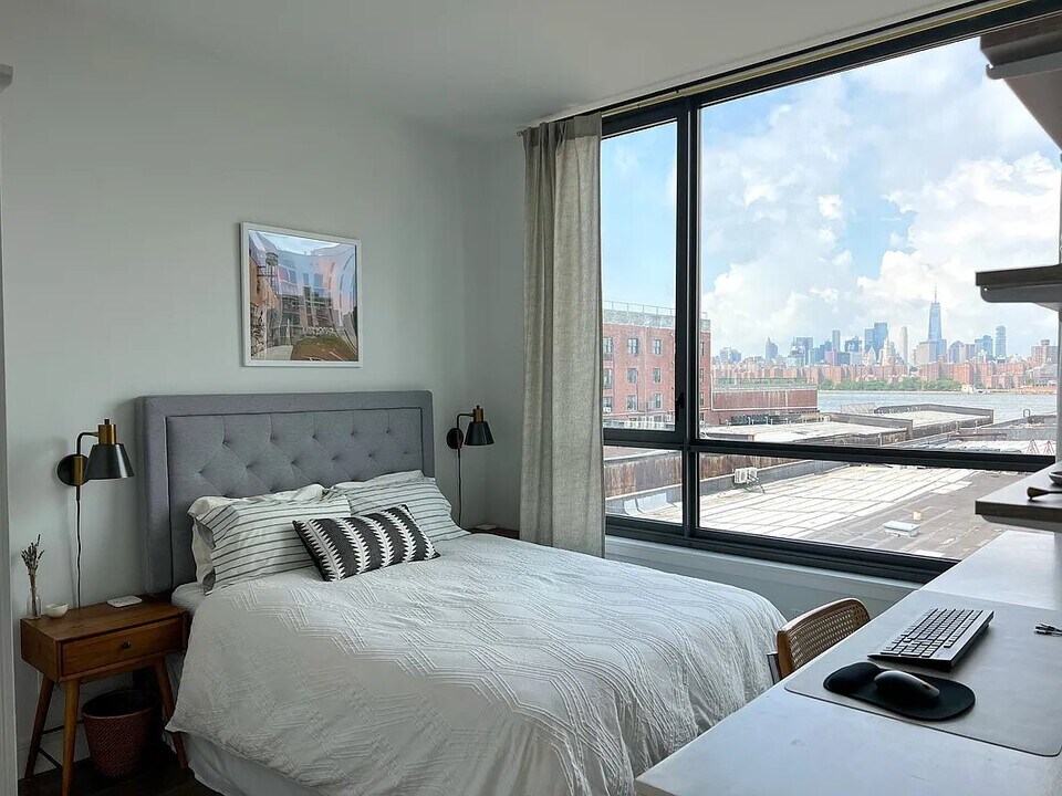 50 Greenpoint Ave in Brooklyn, NY - Building Photo