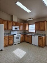 583 S Carriage Dr in Milliken, CO - Building Photo - Building Photo