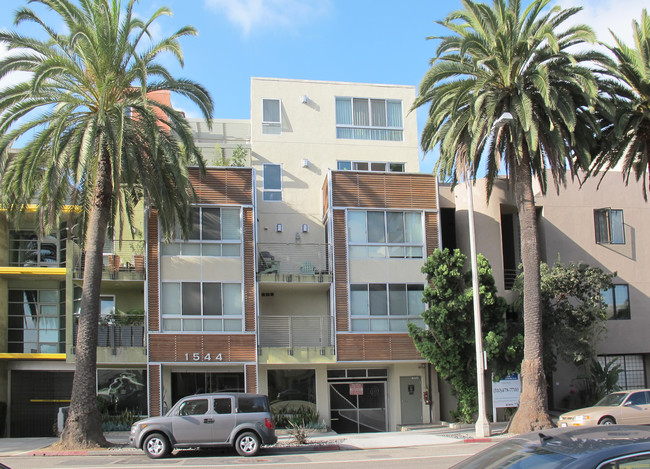 1544 7th St in Santa Monica, CA - Foto de edificio - Building Photo