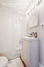 2100 W Cullerton St in Chicago, IL - Building Photo - Building Photo