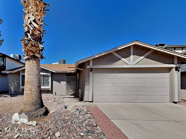 property at 213 N Jacs Pl