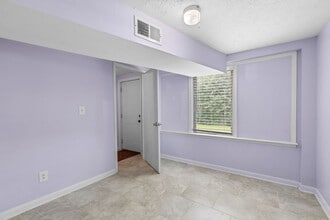 512 River Rouge Dr in Nashville, TN - Foto de edificio - Building Photo