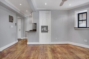 East 25th Street in New York, NY - Building Photo
