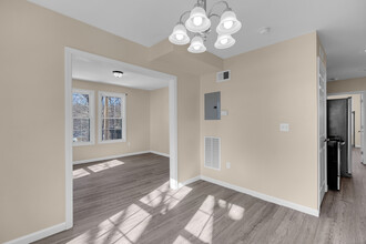 10 Rimmondale St in Seymour, CT - Building Photo - Building Photo