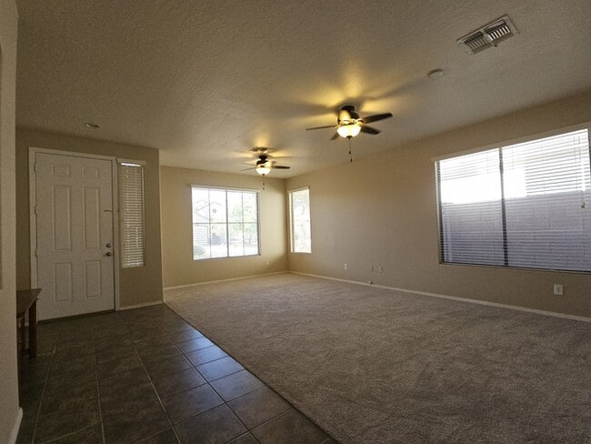 30079 N Little Leaf Dr in San Tan Valley, AZ - Building Photo - Building Photo