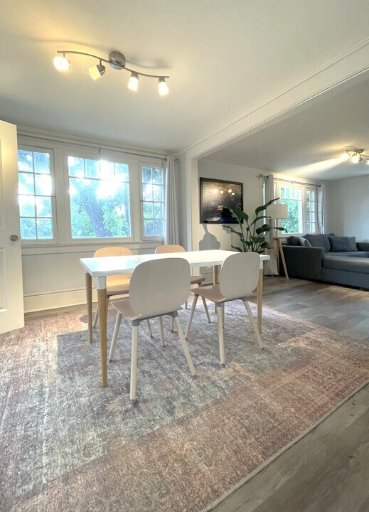 1124 N Ogden Dr in West Hollywood, CA - Building Photo