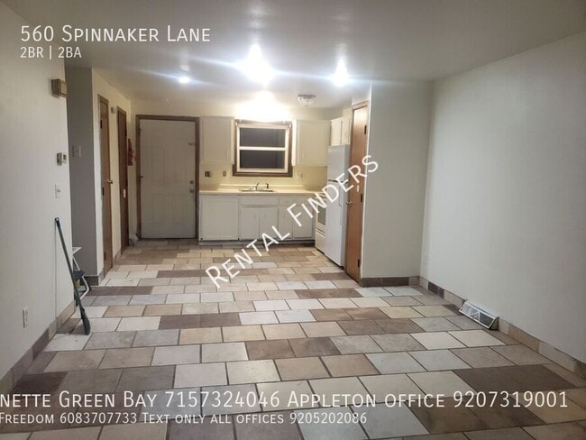 560 Spinnaker Ln in Green Bay, WI - Building Photo - Building Photo