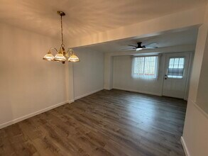 148 Ligonier Ln in New Kensington, PA - Foto de edificio - Building Photo