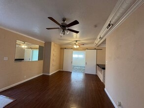 2654 E Saginaw Way in Fresno, CA - Building Photo - Building Photo