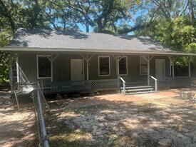 618 Clarke St in Mobile, AL - Building Photo