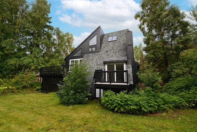 property at 10890 Walnut Cir