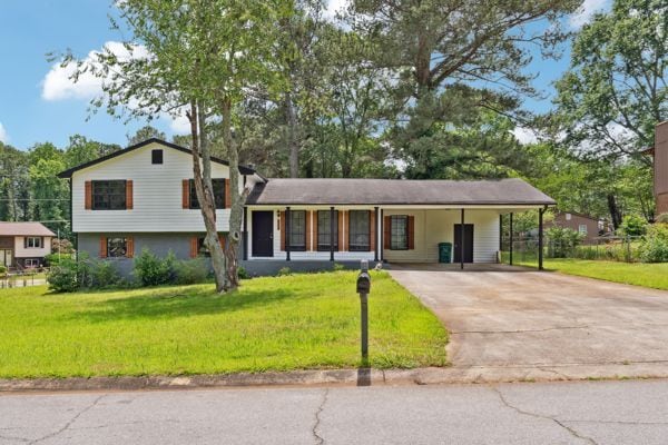 property at 2149 Indian Hill Rd