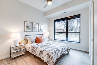 Ratio in Columbia Heights, MN - Foto de edificio - Interior Photo