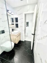 1409 NE 151st Terrace in North Miami Beach, FL - Building Photo - Building Photo