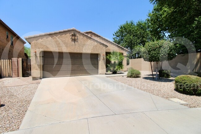 property at 940 E Harrison St