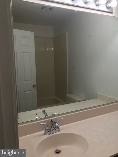 1302 Sugarwood Cir-Unit -304 in Baltimore, MD - Building Photo