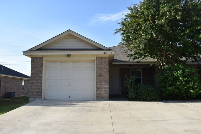 property at 504 S Juanita Dr