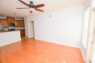 1900 Belle Isle Ave-Unit -102 in Mount Pleasant, SC - Building Photo - Building Photo