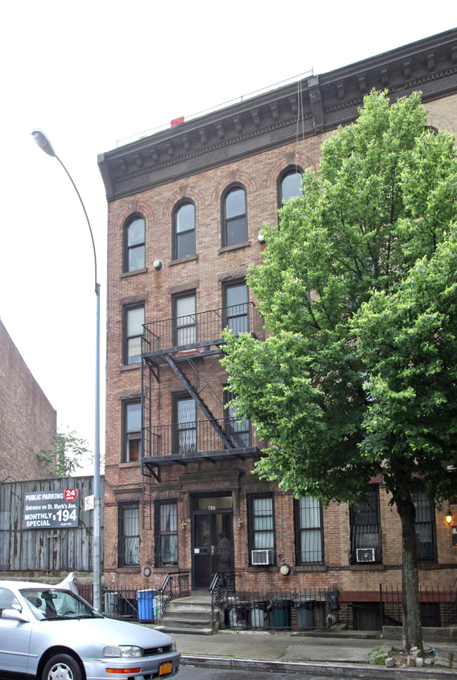 726 Bergen St in Brooklyn, NY - Building Photo - Building Photo