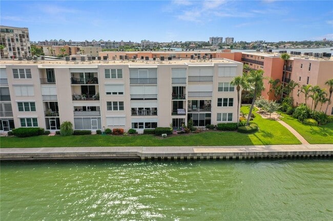property at 7645 Sun Island Dr S