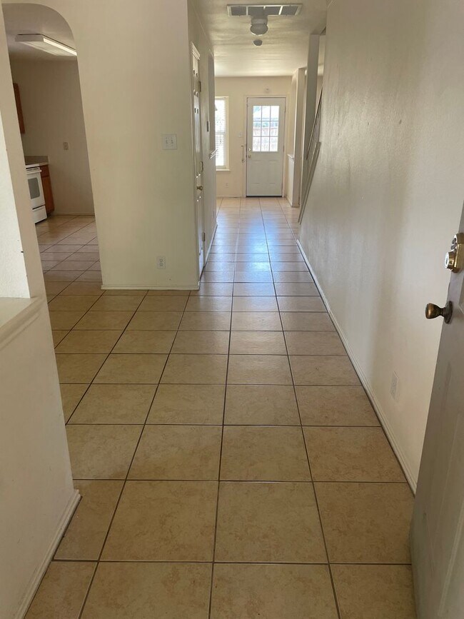 1403 Diamond Bluff in San Antonio, TX - Building Photo - Building Photo