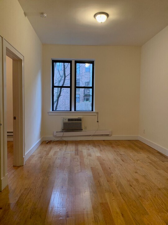 286 W End Ave in New York, NY - Building Photo