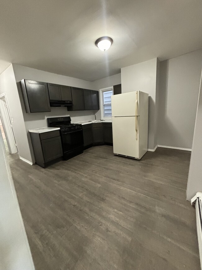 111 S 12th St, Unit 1