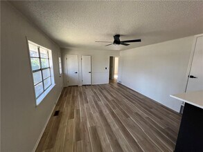 2 Lancaster Dr in Bella Vista, AR - Building Photo - Building Photo