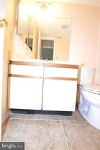 5923 Tamar Dr-Unit -6P18 in Columbia, MD - Building Photo - Building Photo