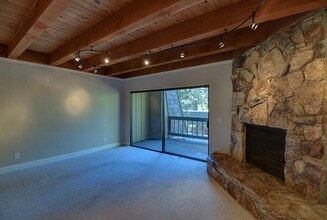 861 Southwood Blvd in Incline Village, NV - Building Photo - Building Photo