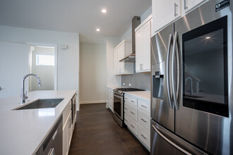 Sanctuary 1518 in Dallas, TX - Building Photo - Interior Photo