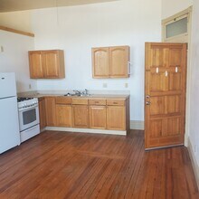 216 1st St, Unit B in Eaton, CO - Foto de edificio - Building Photo