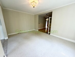 1136 SW Gibbs St in Portland, OR - Building Photo - Building Photo