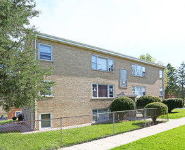 622 S Iowa Ave in Addison, IL - Building Photo - Building Photo