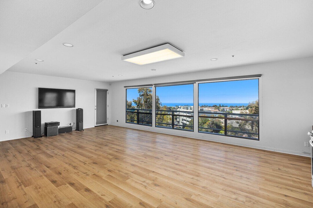 5 Via Tunas in San Clemente, CA - Building Photo