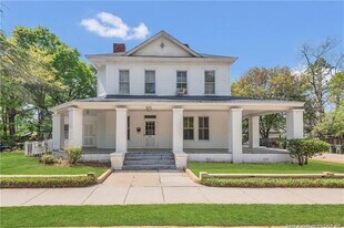 300 Clark St in Fayetteville, NC - Building Photo