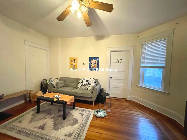 14 Edison Grn, Unit 1 in Boston, MA - Building Photo - Building Photo