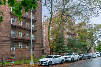 814 E 9th St in Brooklyn, NY - Building Photo - Building Photo