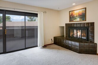 515 Manhattan Dr in Boulder, CO - Building Photo - Building Photo