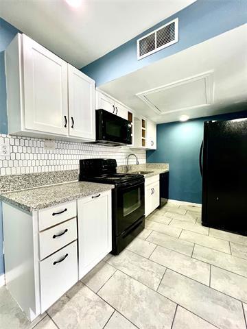 property at 7152 Fair Oaks Ave