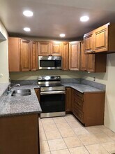 2266 Denair Ave, Unit 414 in Highland, CA - Foto de edificio - Building Photo